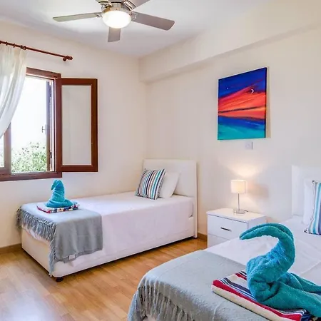 Zephyros 2 Bed Aphrodite Hills * Paphos