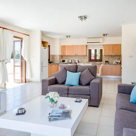 Zephyros 2 Bed Aphrodite Hills *